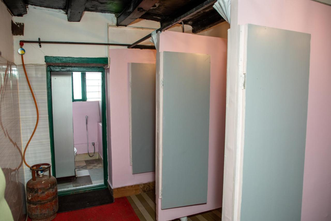 Trekkers Hostel กาฐมาณฑุ ภายนอก รูปภาพ